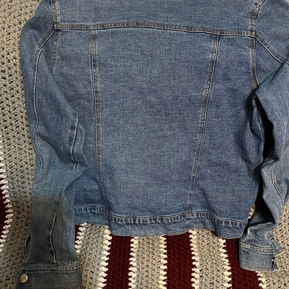 Denim jacket - Picture 2 of 3
